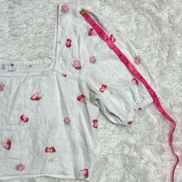 BP Puff Sleeve Crop Top in Tossed Berrries Medium - Picture 15 of 16